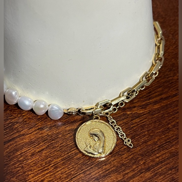 Pearl Prayer Bracelet - Picture 2 of 5